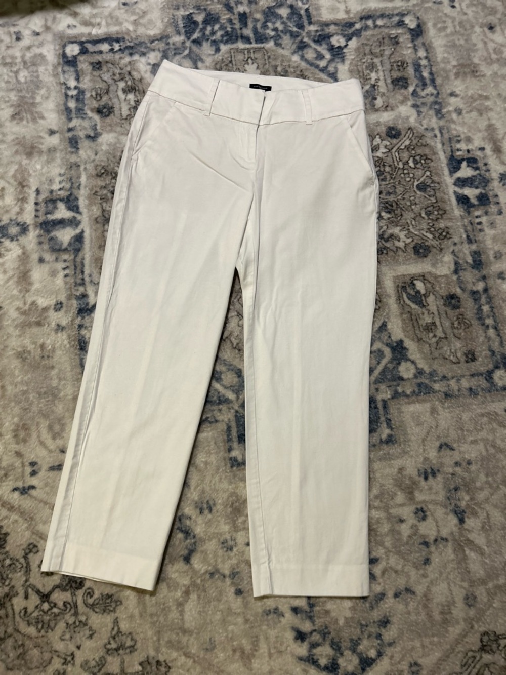 Ann Taylor White Capri Pants